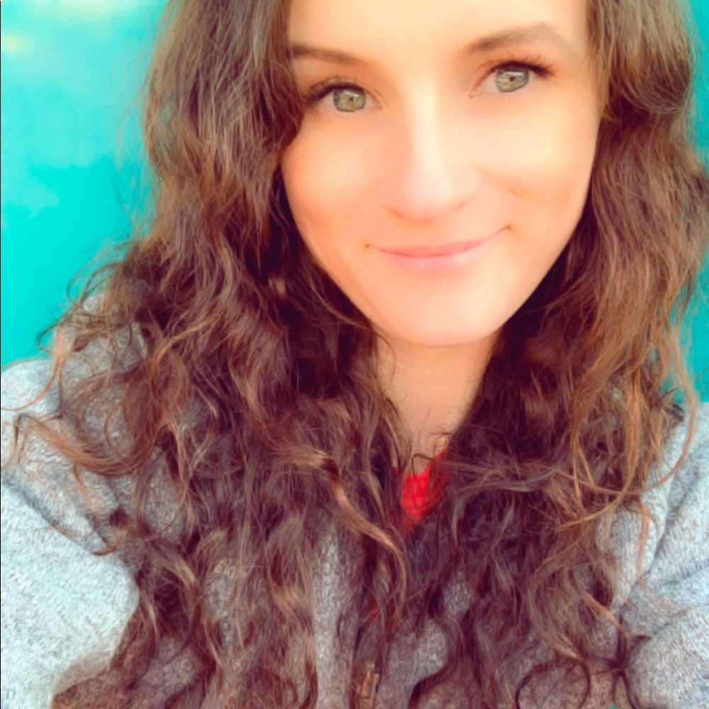 Meet your Posher, Mykayla